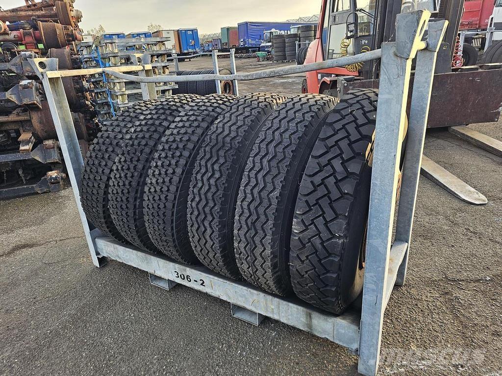  Several 1000 X 20 Konteineršasija