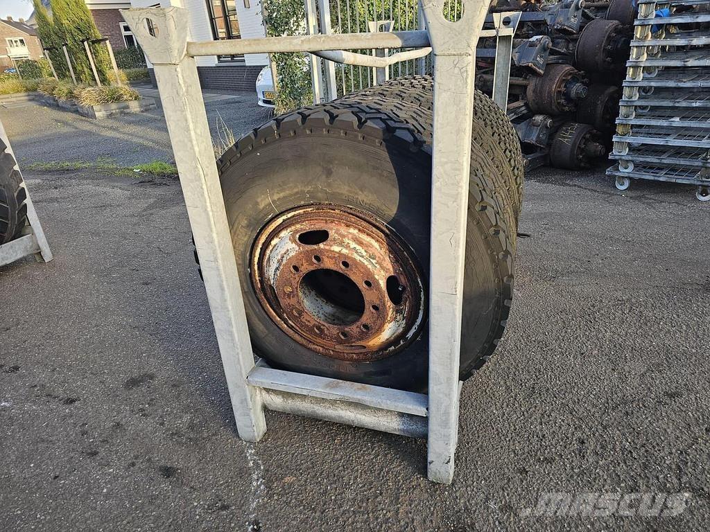  Several 1000 X 20 Konteineršasija