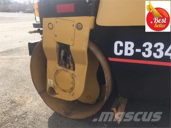 CAT CB 334 D Divvalču grunts veltņi