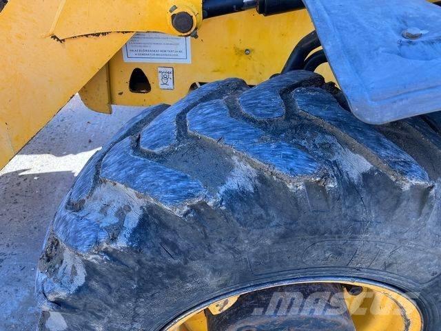 JCB 3 CX Ekskavatori-iekrāvēji