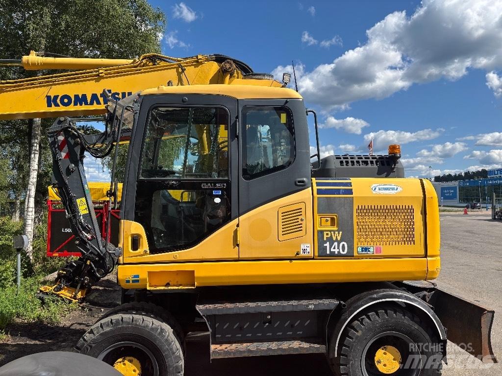 Komatsu PW 140-7 Ekskavatori uz riteņiem