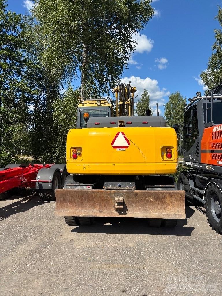 Komatsu PW 140-7 Ekskavatori uz riteņiem