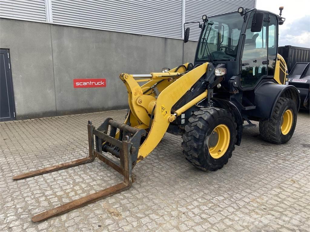 Komatsu WA100-7 Multifunkcionālie iekrāvēji
