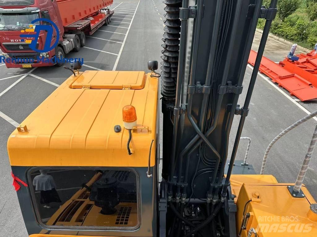 Hyundai 210W-9 Ekskavatori uz riteņiem