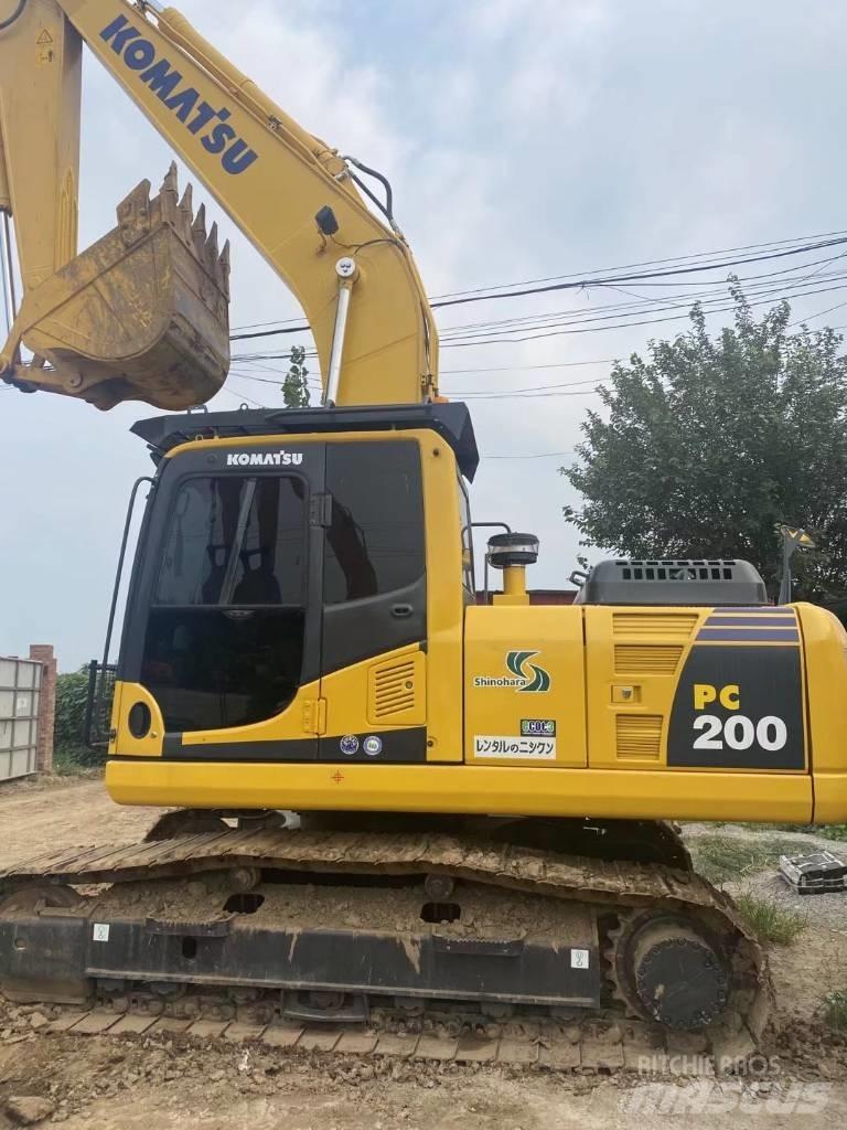 Komatsu pc200-8 Kāpurķēžu ekskavatori