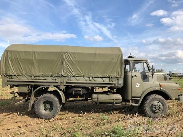 MAN 11-136 4T 4x4 Furgons