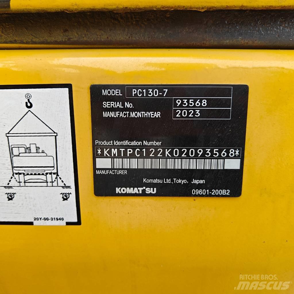Komatsu 130-7 Kāpurķēžu ekskavatori