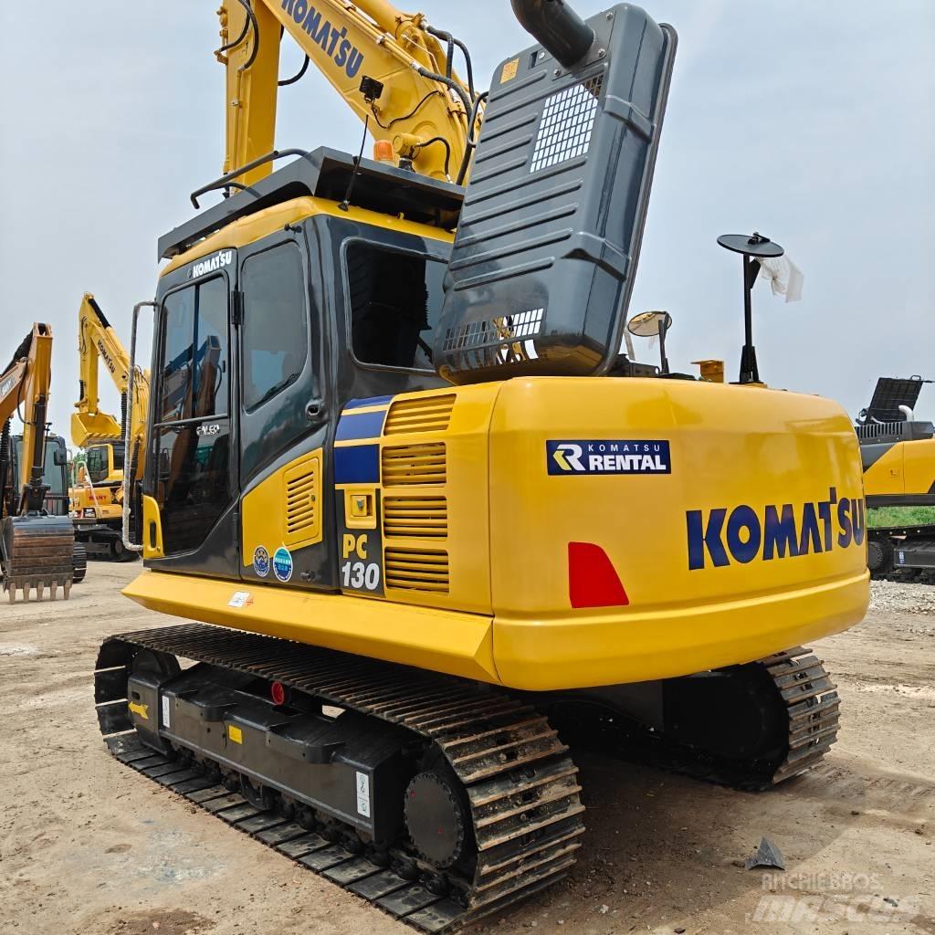 Komatsu 130-7 Kāpurķēžu ekskavatori