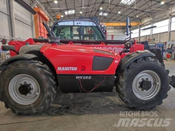 Manitou MT 932 Teleskopiskie manipulatori