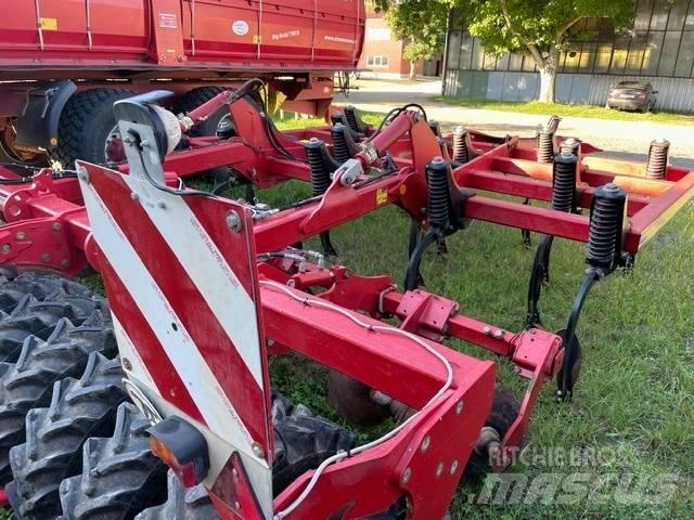 Horsch Tiger 4 AS Piekabināmie arkli