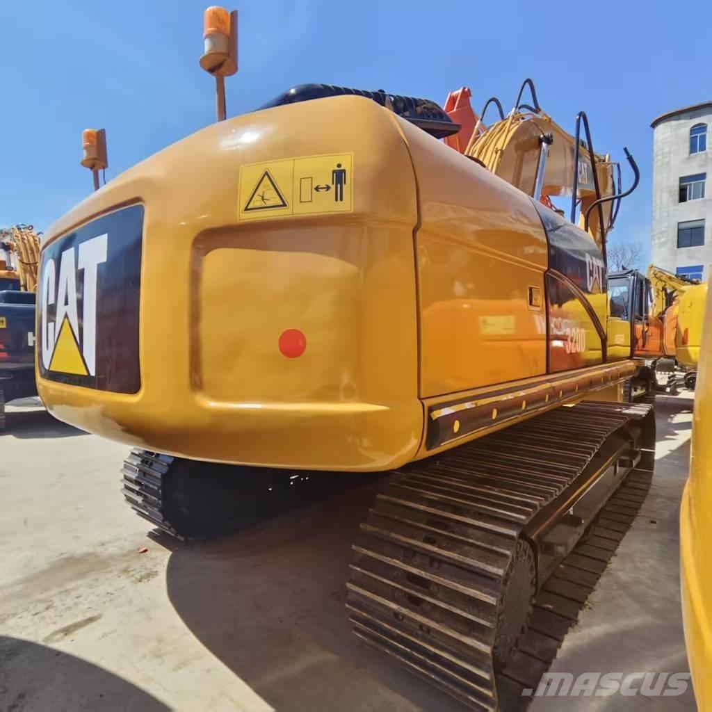CAT 320 D Kāpurķēžu ekskavatori