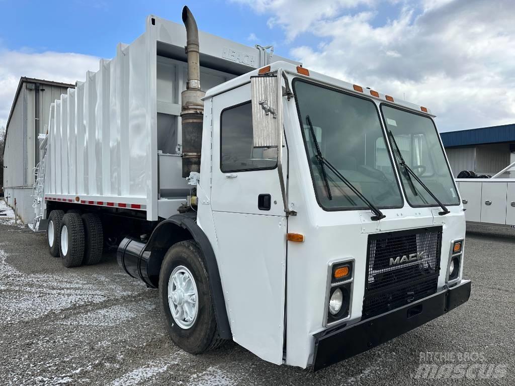 Mack LE613 Atkritumu izvešanas transports