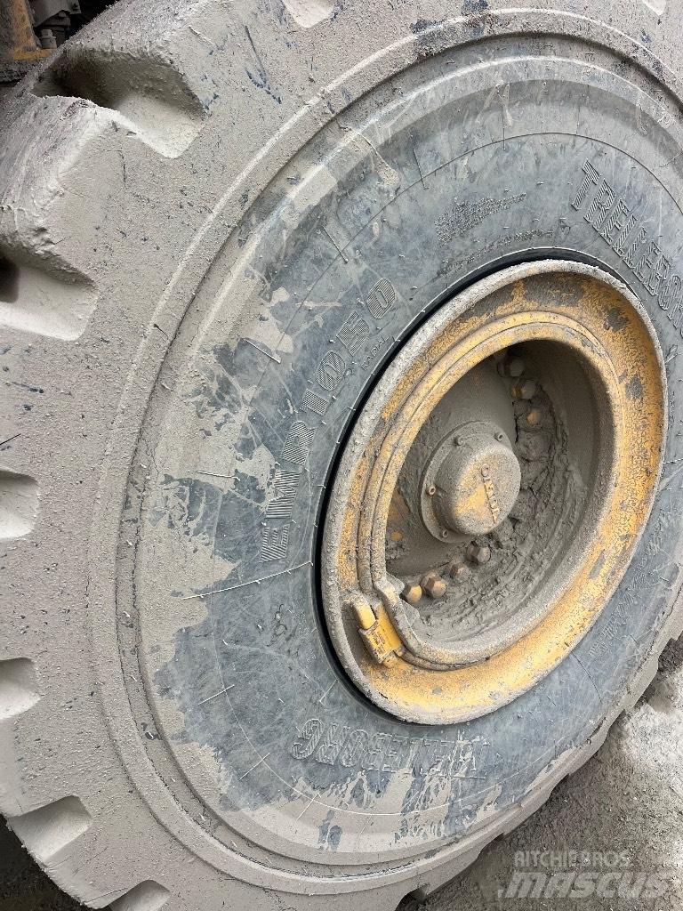 Volvo L 180 F Iekrāvēji uz riteņiem