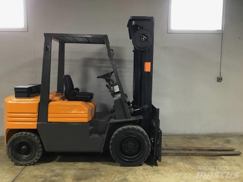 Toyota 02-5 FD 30 Autokrāvēji - citi