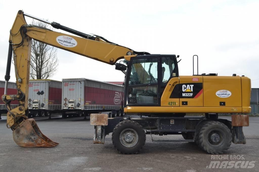 CAT M 322F Ekskavatori uz riteņiem