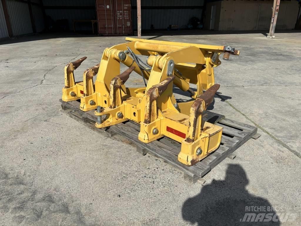 DEERE 770G Citas sastāvdaļas