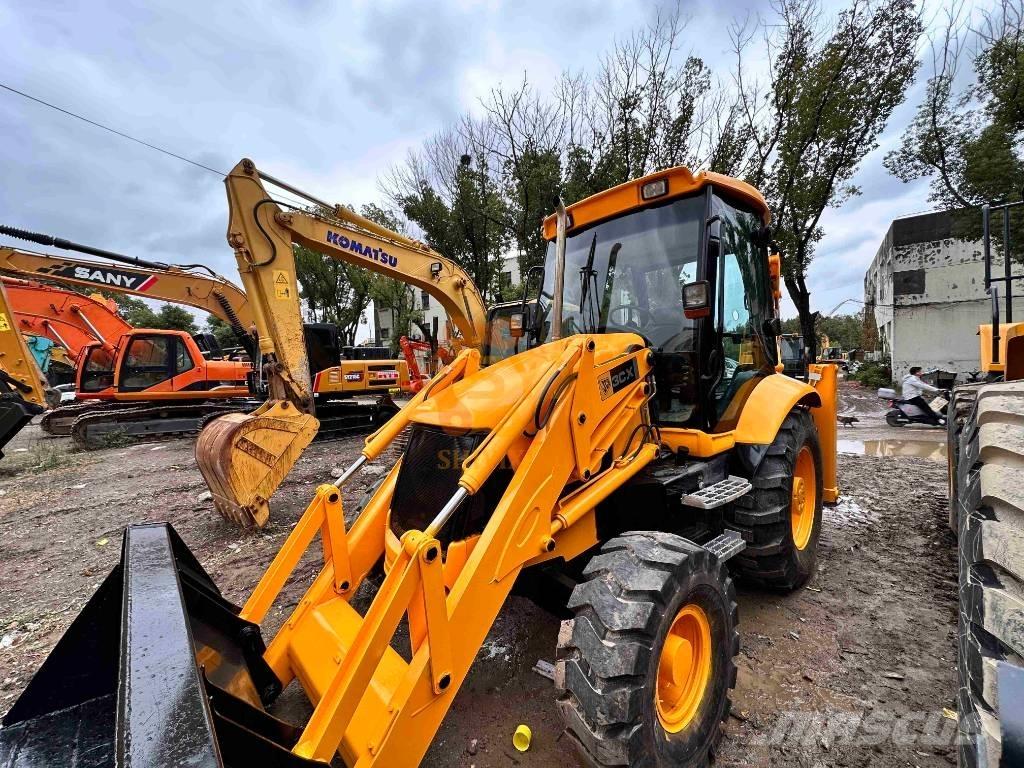 JCB 3 CX Ekskavatori-iekrāvēji