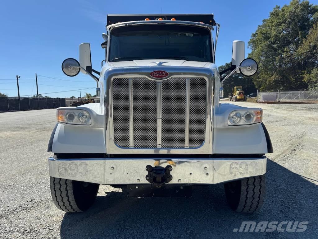 Peterbilt 567 Pašizgāzējs