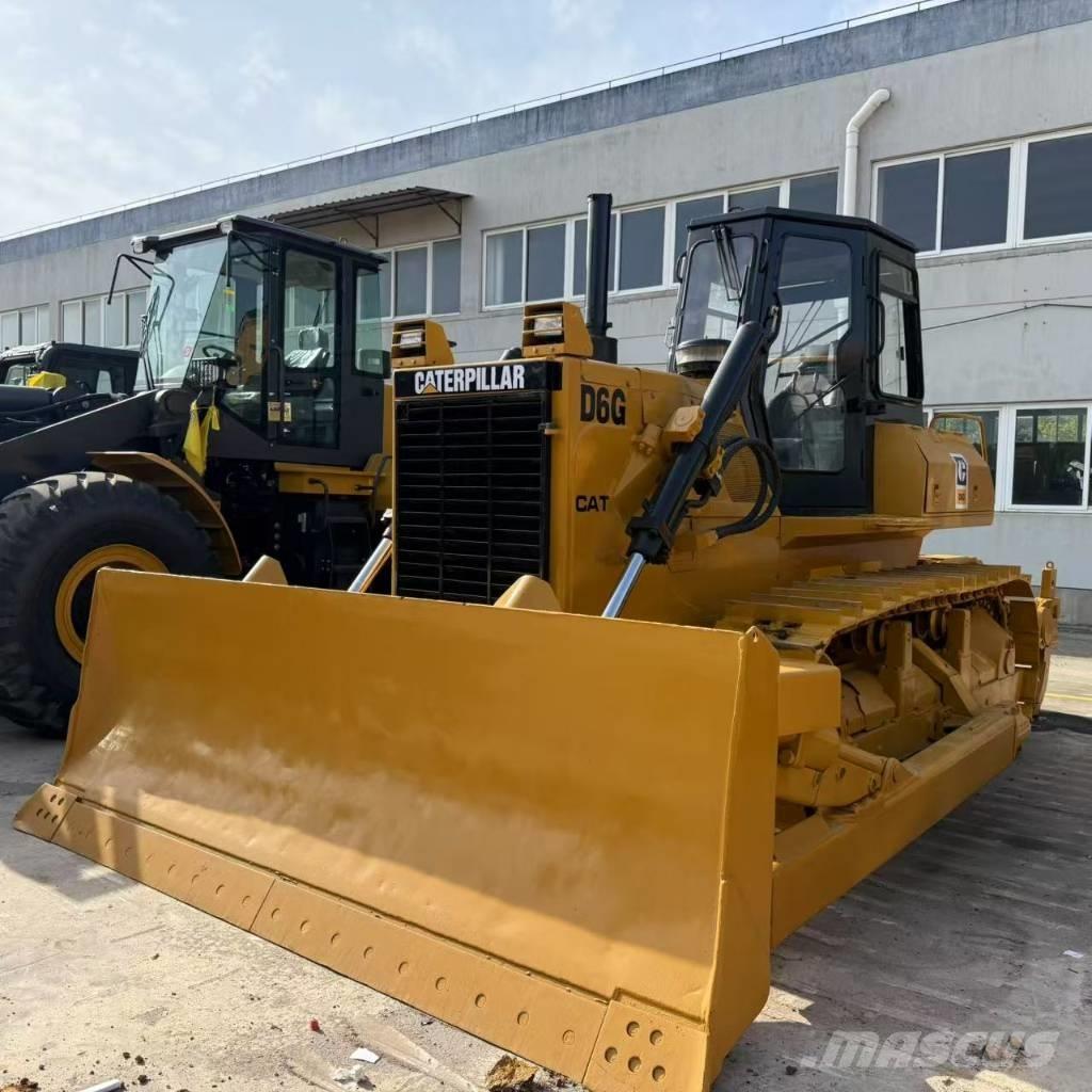 CAT D 6 G Kāpurķēžu buldozeri