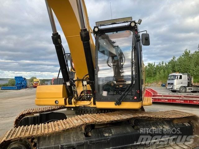 CAT 330 Kāpurķēžu ekskavatori