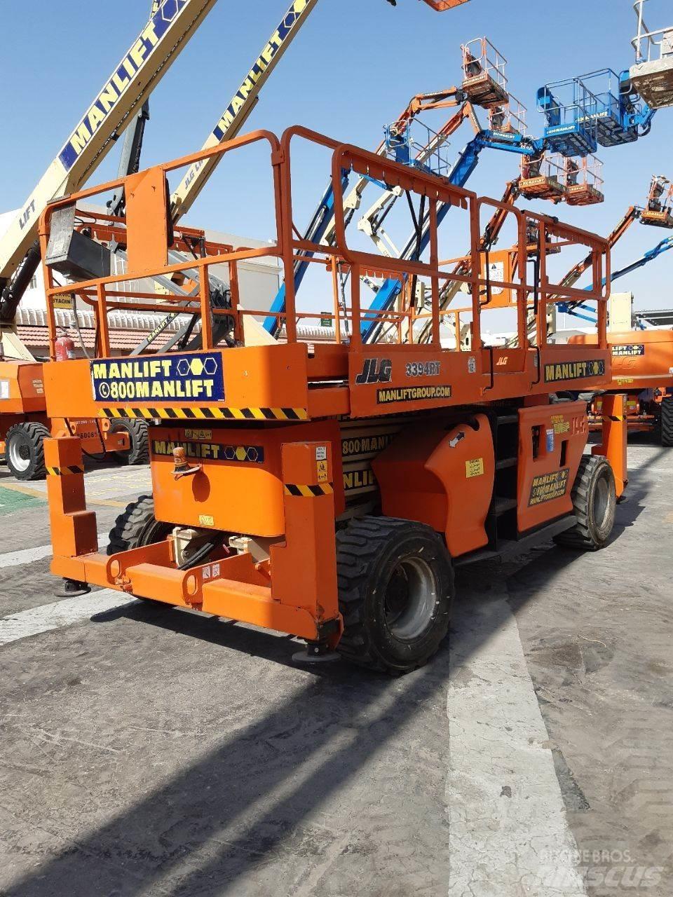JLG 3394RT Šķerveida pacēlāji
