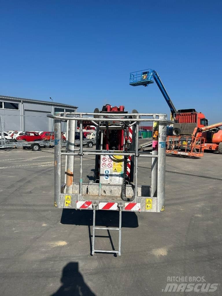 Hinowa 17.75 Strēles pacēlāji