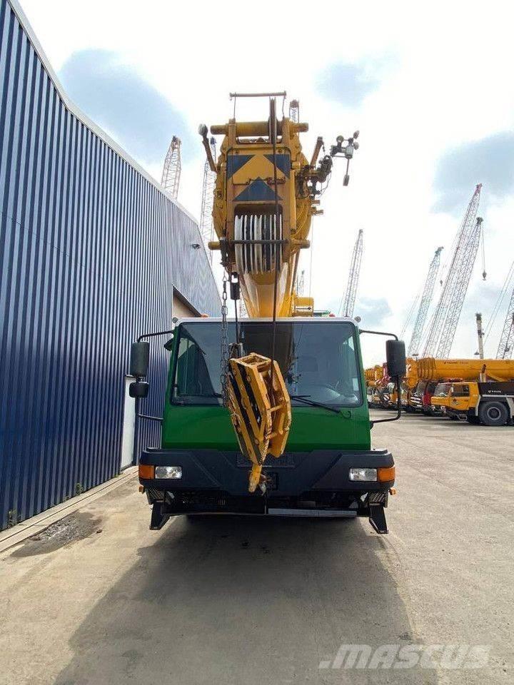 Liebherr LTM1030-2 Visurgājēji celtņi