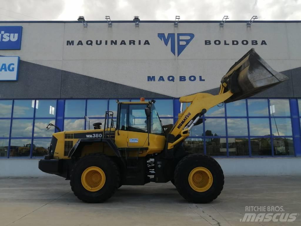 Komatsu WA 380-6 Iekrāvēji uz riteņiem