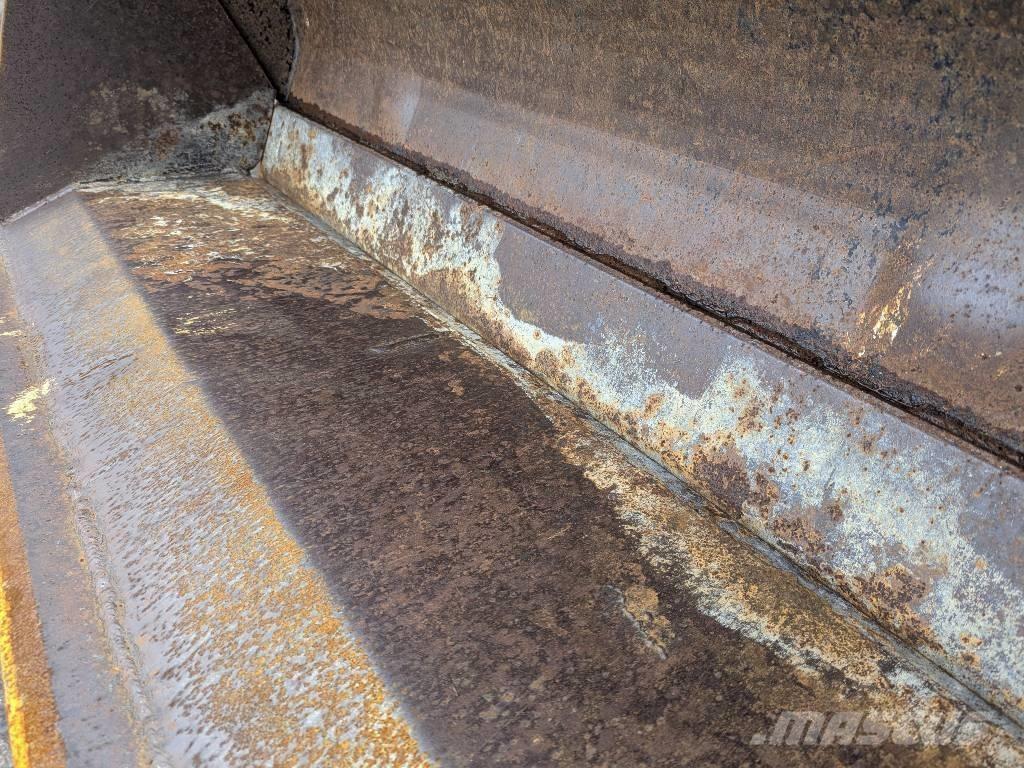  SUTTON 4-IN-1 BUCKET Kausi