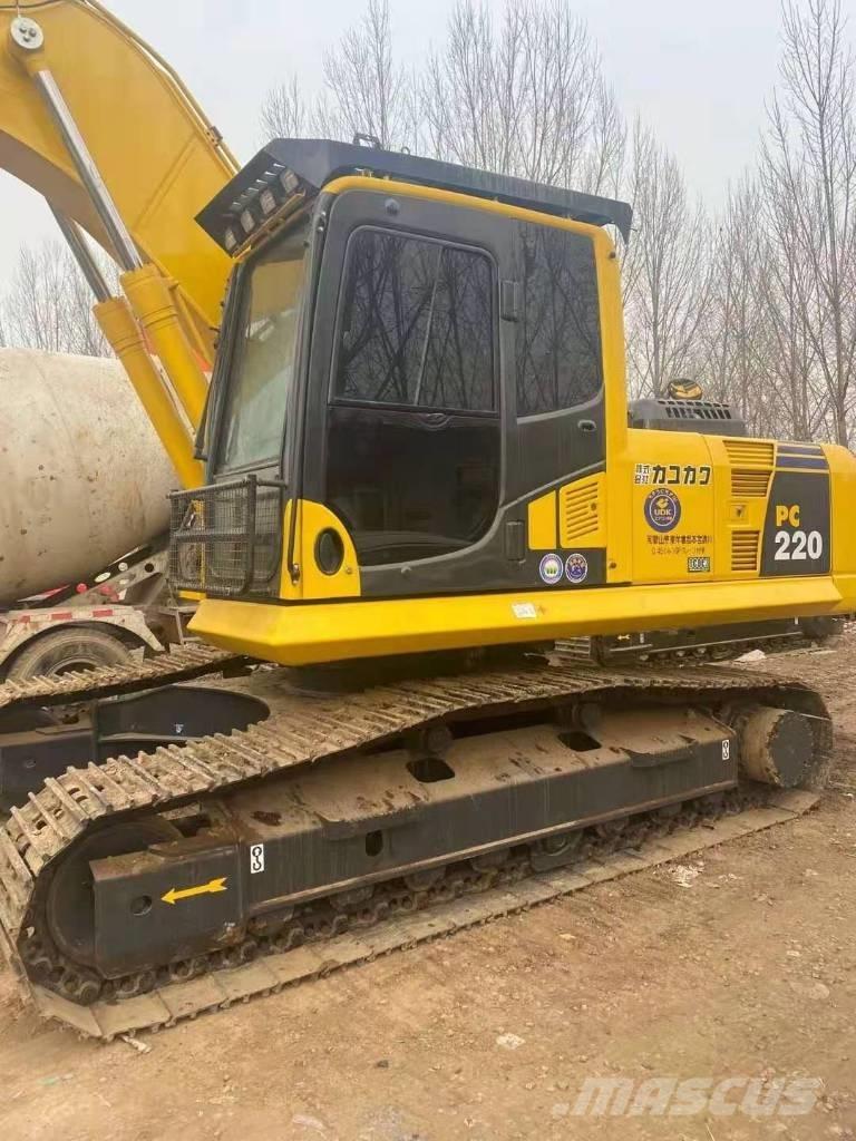 Komatsu pc220-8 Kāpurķēžu ekskavatori