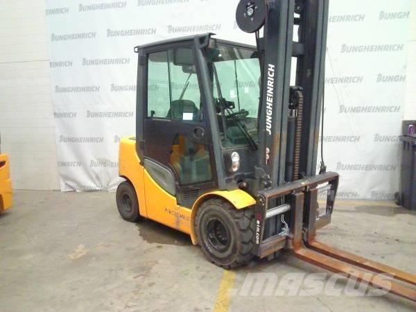 Jungheinrich DFG 430 Tehnika ar dīzeļa dzinēju