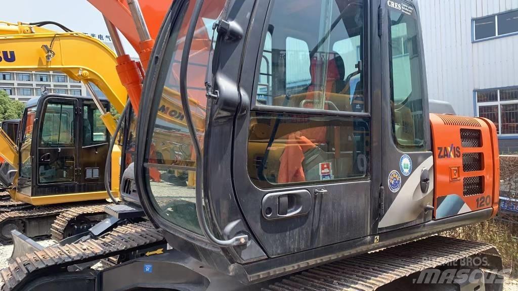 Hitachi ZAXIS120 Kāpurķēžu ekskavatori