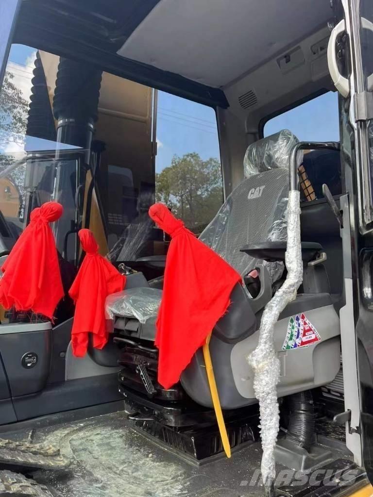 CAT 313 Kāpurķēžu ekskavatori