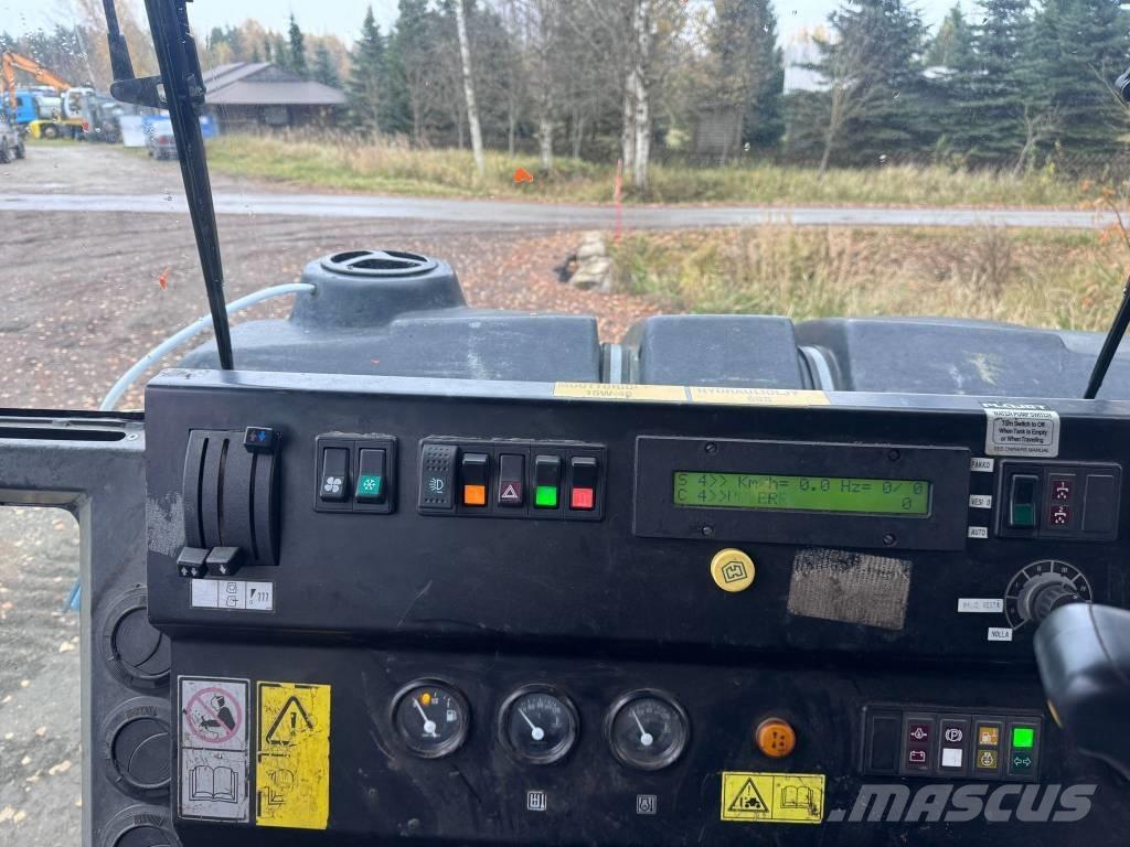 Ammann AV 85-2 Divvalču grunts veltņi