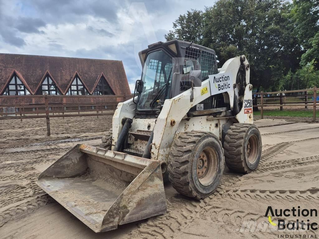 Bobcat S 250 Lietoti riteņu kompaktiekrāvēji