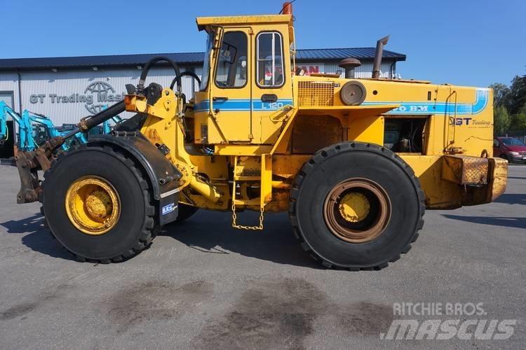 Volvo BM 120 Iekrāvēji uz riteņiem