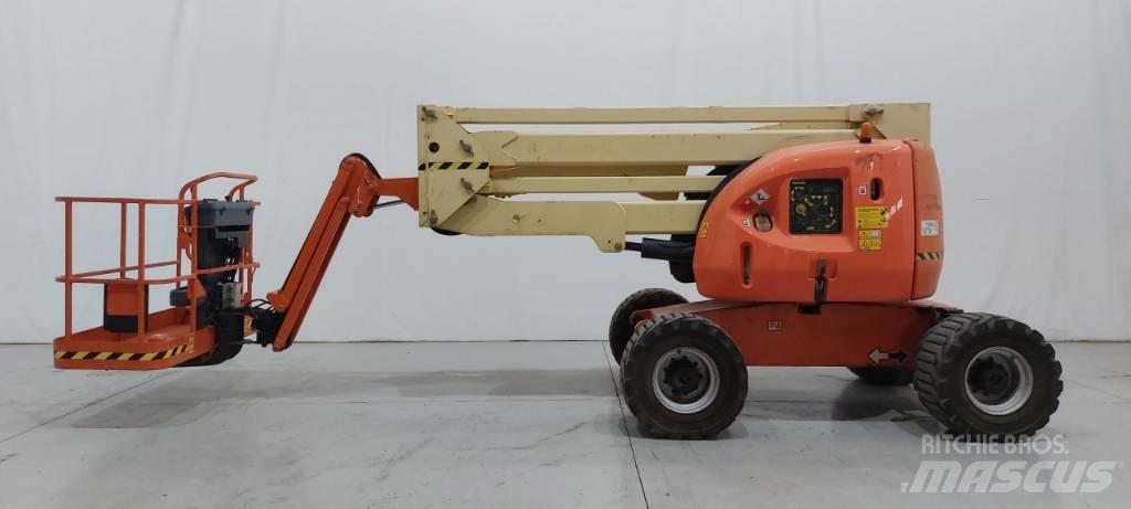 JLG 450 AJ Strēles pacēlāji