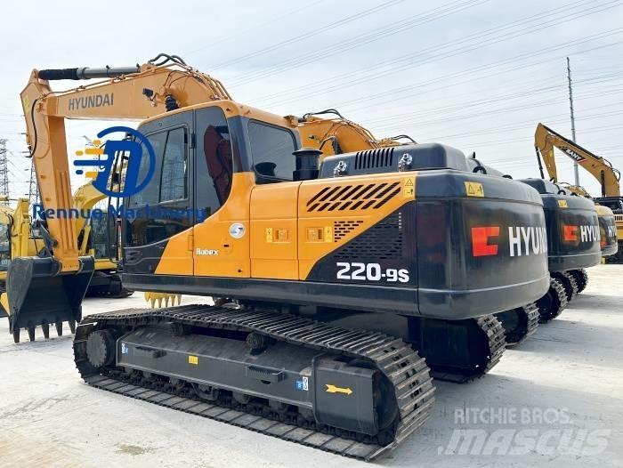 Hyundai R220-9S Kāpurķēžu ekskavatori
