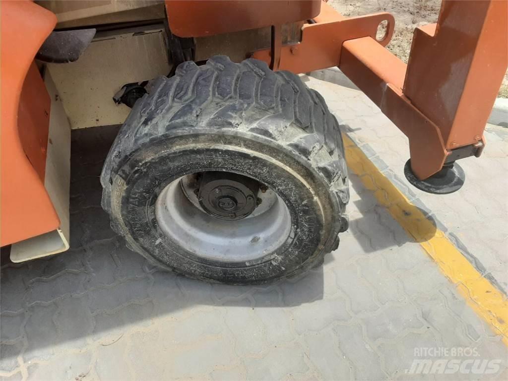 JLG 3394RT Šķerveida pacēlāji
