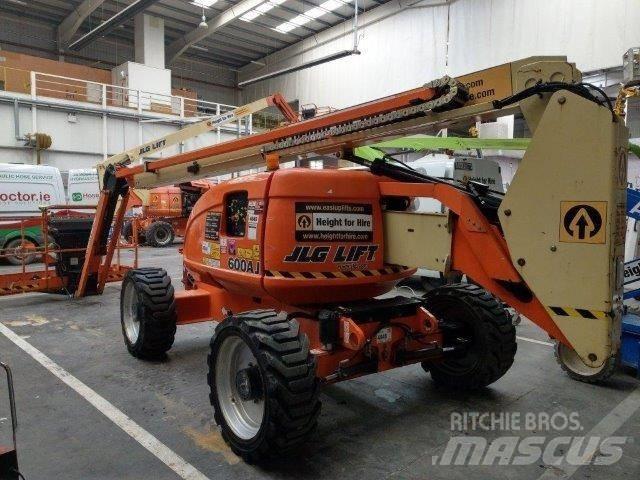 JLG 600AJ Strēles pacēlāji
