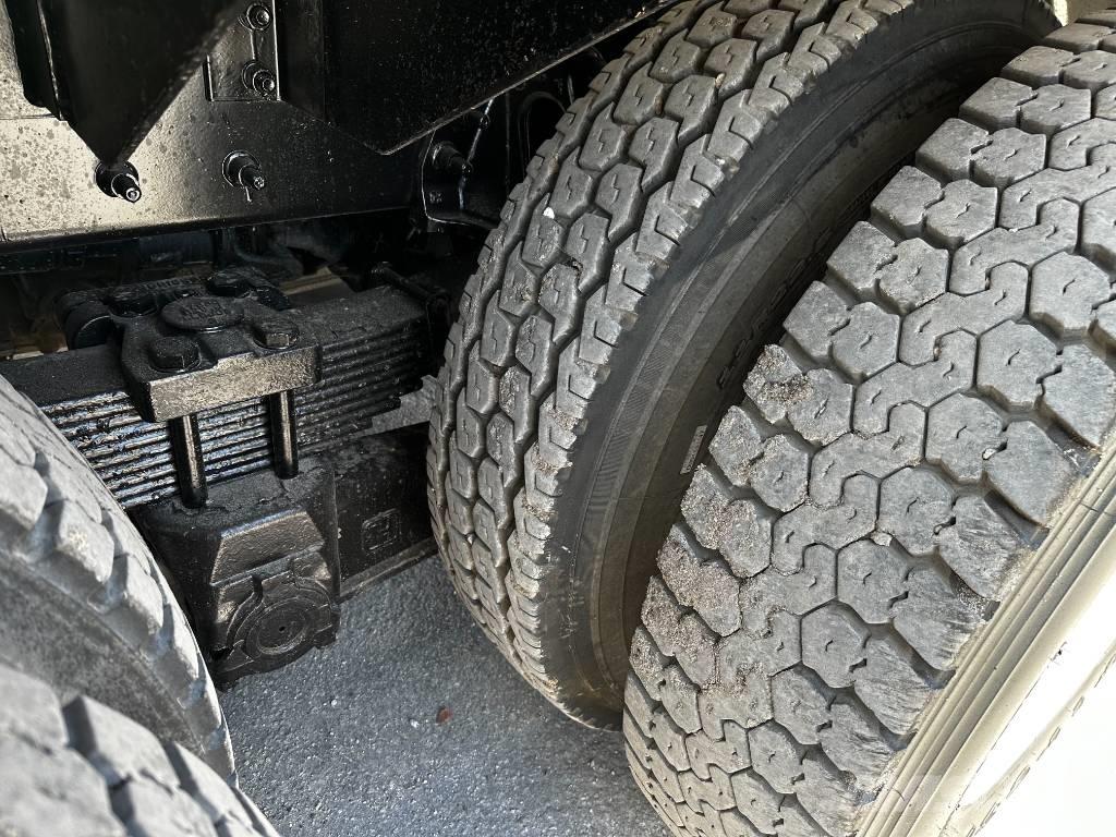 International 7500 Kombinētās vakumsūkņa mašīnas