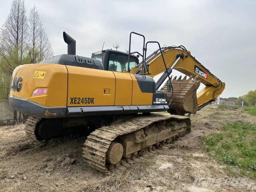 XCMG XE 245 DK Kāpurķēžu ekskavatori