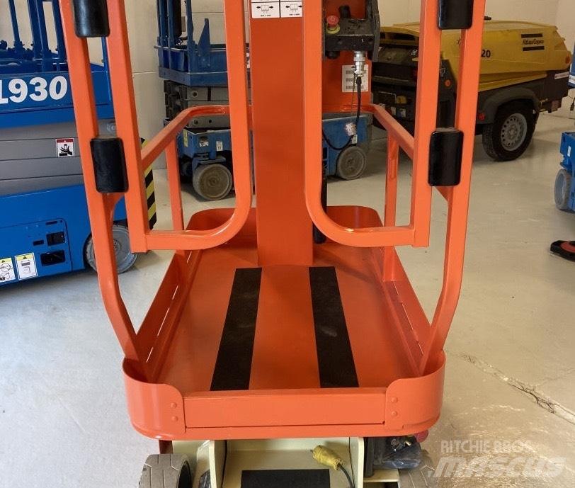 JLG 1230 ES Vertikālie pacēlāji