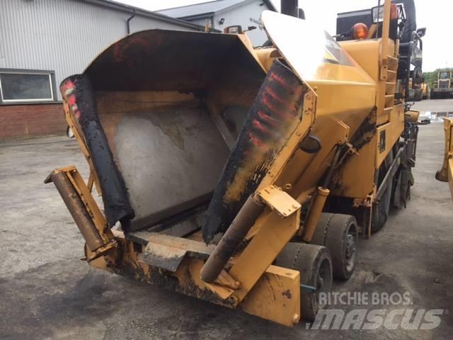 CAT AP 300 Asfalta klājēji
