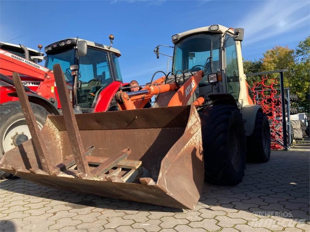 Atlas AR 80 Iekrāvēji uz riteņiem