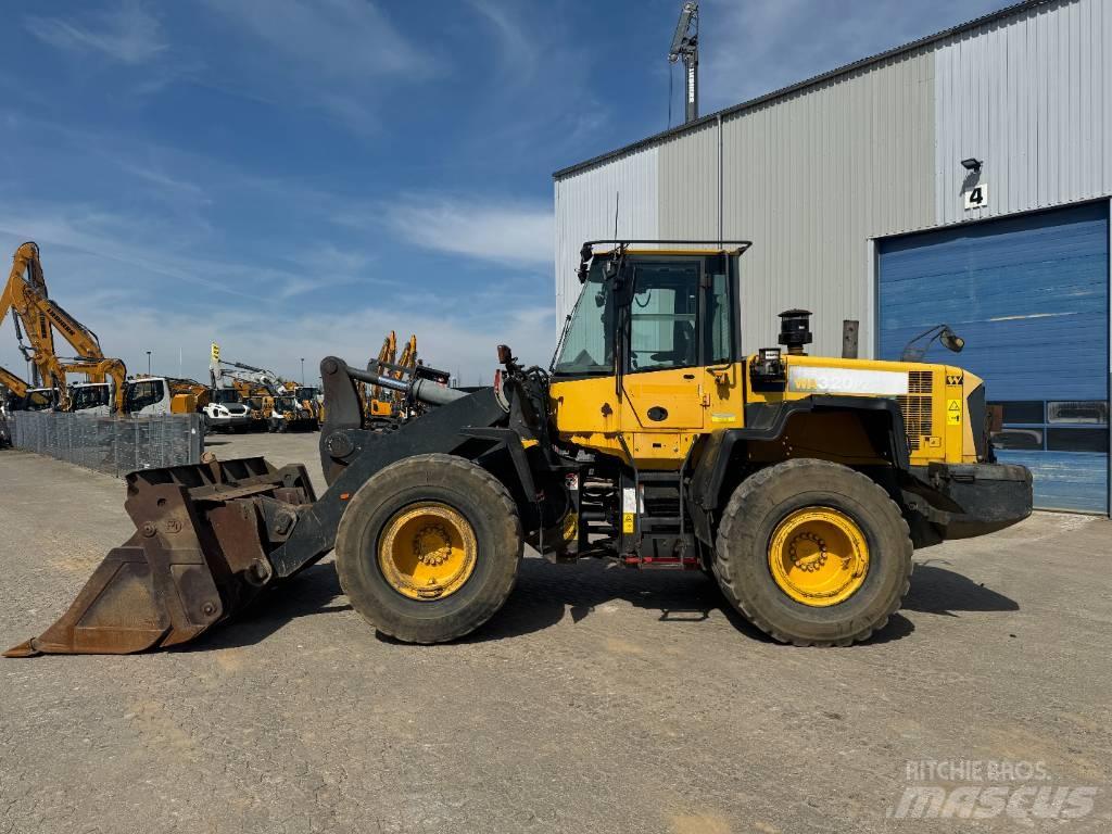 Komatsu WA320PZ-6 Iekrāvēji uz riteņiem