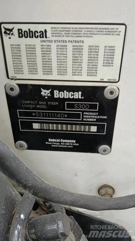 Bobcat S 300 Lietoti riteņu kompaktiekrāvēji