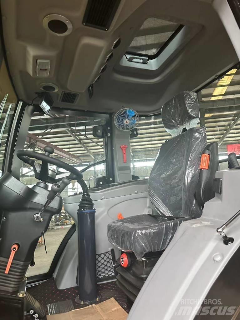 JCB 3CX Ekskavatori-iekrāvēji