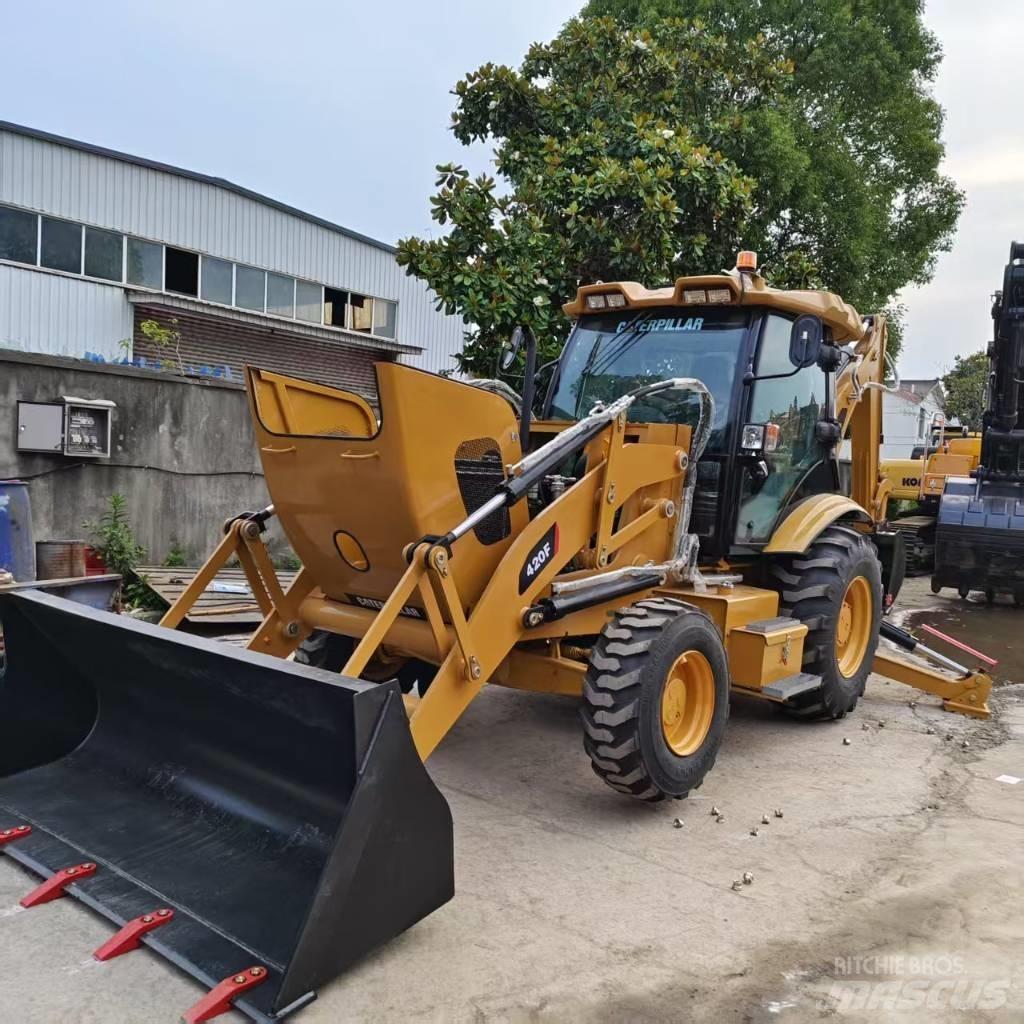 CAT 420 F Ekskavatori-iekrāvēji