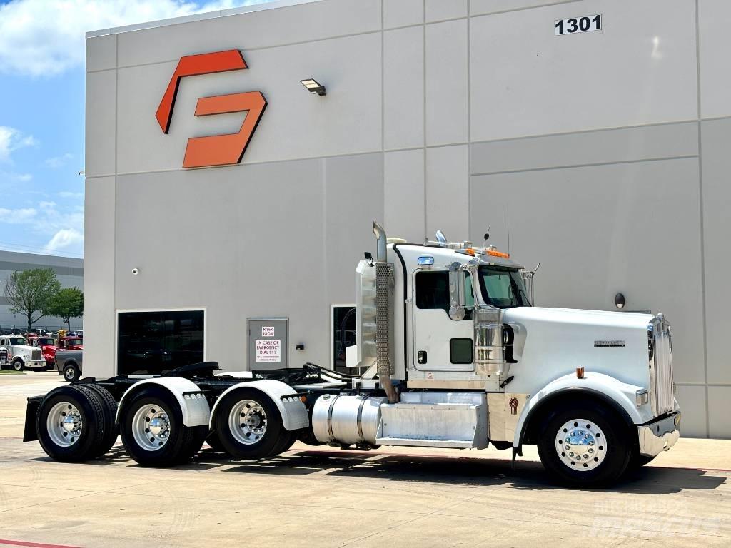 Kenworth W 900 Vilcēji